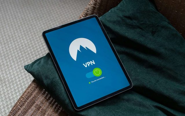 Comparer les VPN : logiciel, sur routeur et décentralisé