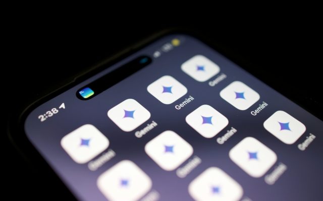 Apple et Google : partenariat autour de Gemini pour un Siri repensé