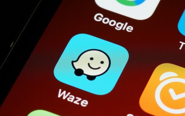 Waze intègre enfin les feux tricolores sur sa carte GPS