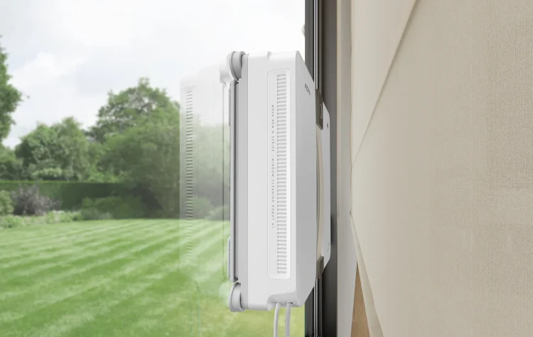 Test du Mova N1 : un robot laveur de vitres compact et efficace