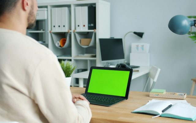 Comment éviter les arnaques sophistiquées sur les réseaux sociaux en 2026