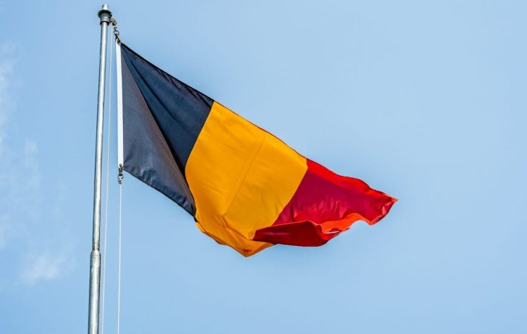 Pourquoi Xavier Niel abandonne ses ambitions avec Proximus en Belgique