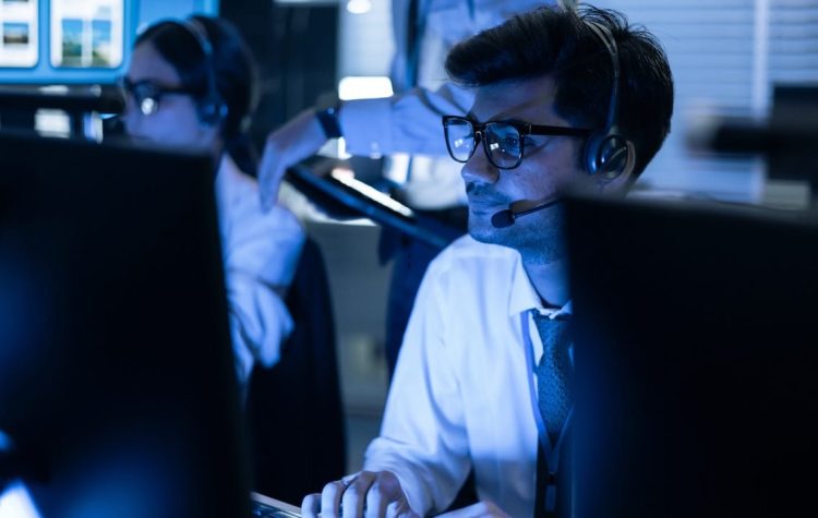 Syndrome de l’imposteur et négociation salariale : Comprendre les freins à l’augmentation